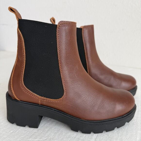 Size 7.5 Enzo Tesati Chunky block Heel Brown Leather Chelsea pull on boots Y2K